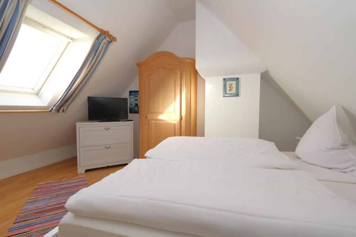Koehler Am Dorfteich Apartment Wenningstedt-Braderup Bagian luar foto